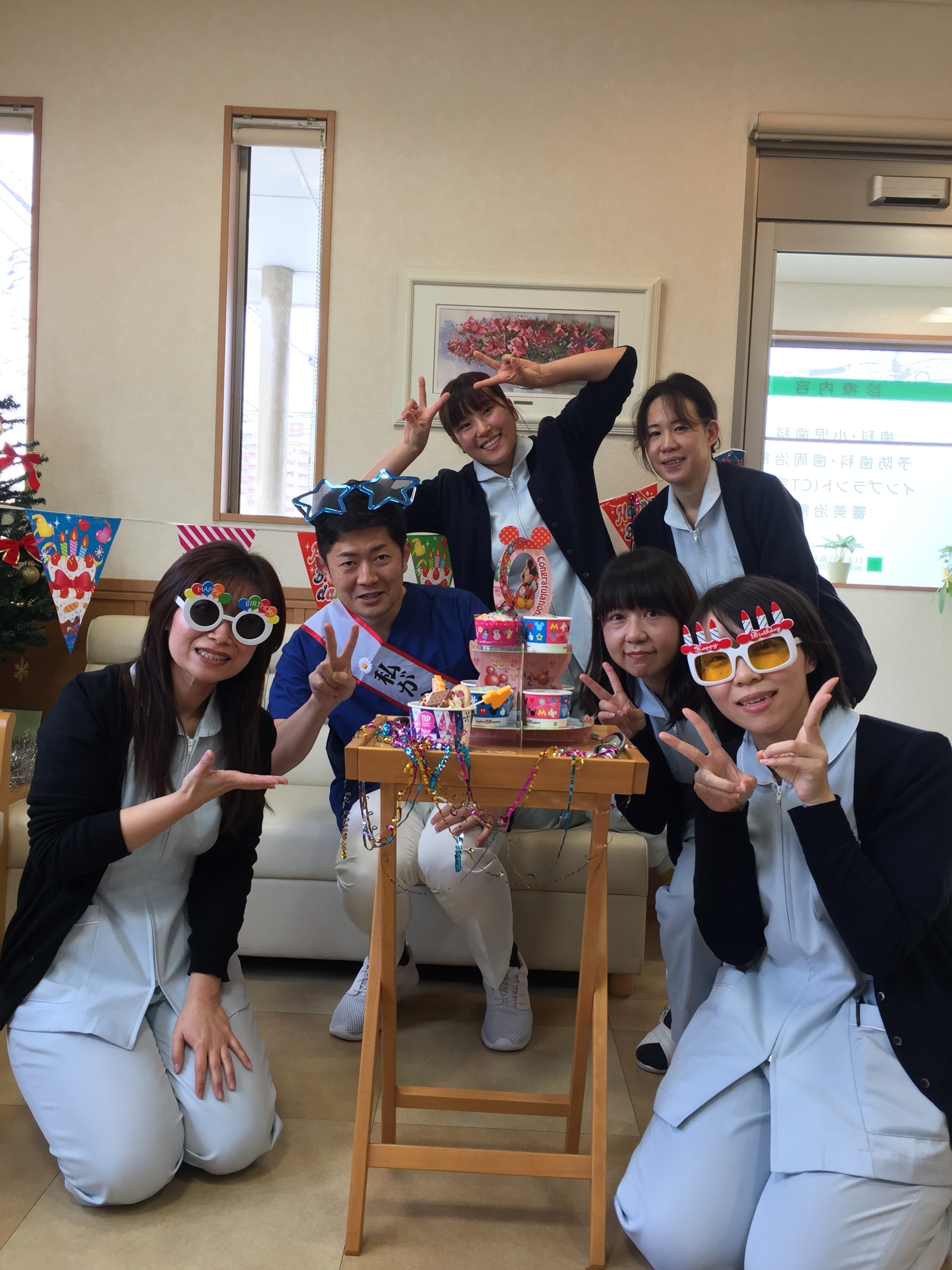 2．	スタッフはどういった人が働いているの・・・・？