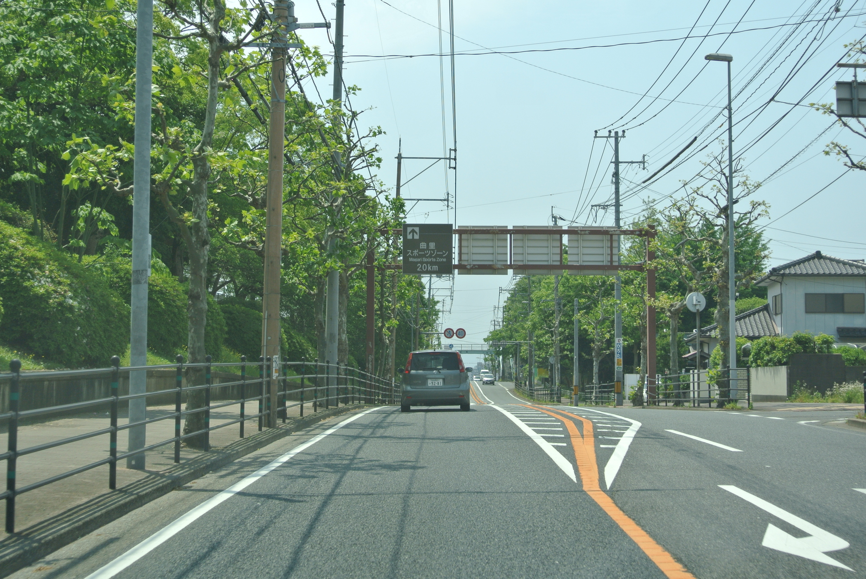桃園公園前の道を黒崎方面